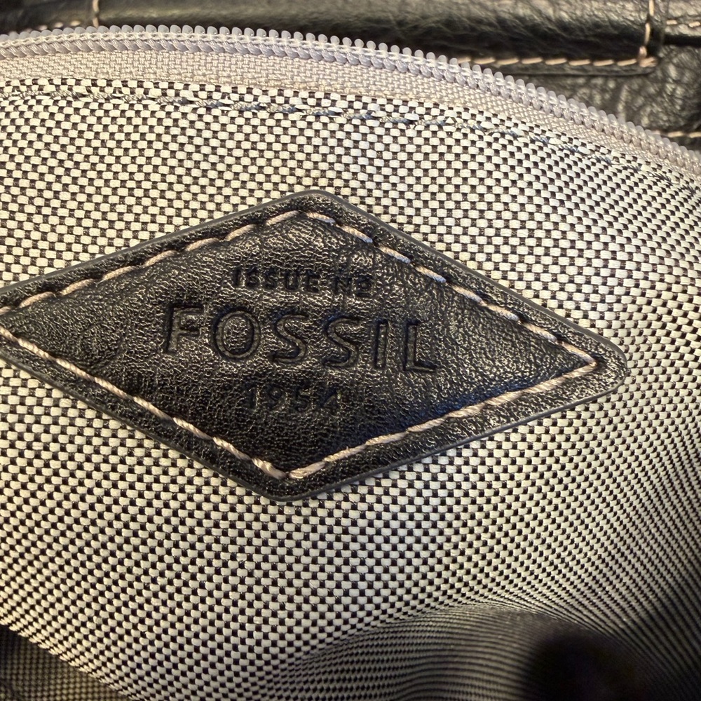 Fossil Luna Vintage Y2K Minimalist Black Leather Backpack(EUC) - Picture 2 of 12